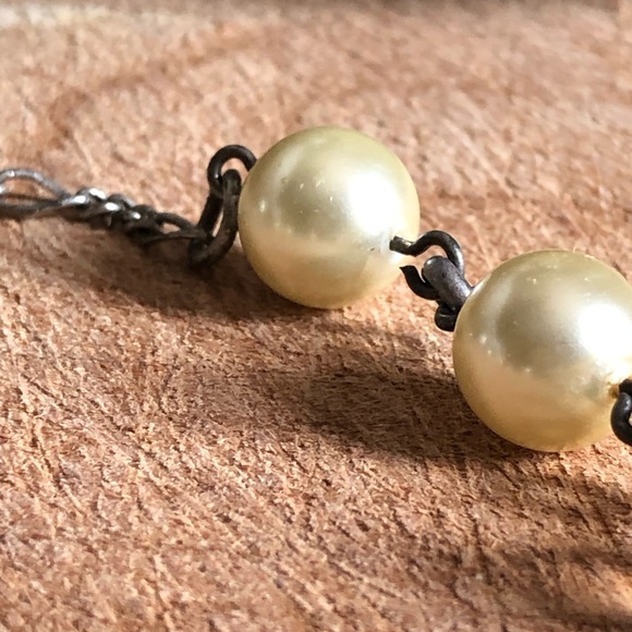 Simulated Pearl Lampwork Bracelet - Picture 5 of 7